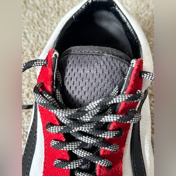 Vans Old Skool Red Black and White low top rare colorway W size 8.5 M size 7 - Picture 15 of 15